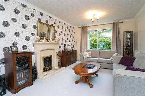16 Holt Coppice, Bratton, Telford, TF5 0DB