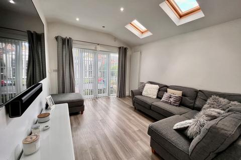 4 bedroom cottage for sale - Leyland Road, Penwortham, Preston, PR1