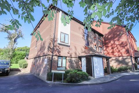 1 bedroom flat for sale, Woodhams Close, Battle, TN33