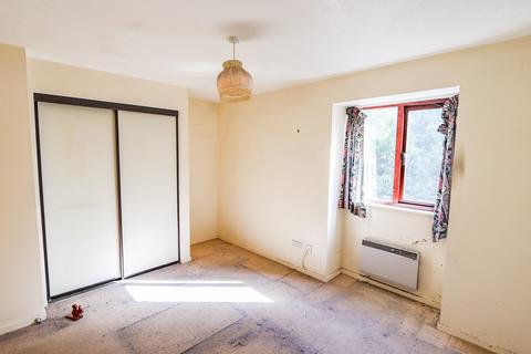 1 bedroom flat for sale, Woodhams Close, Battle, TN33