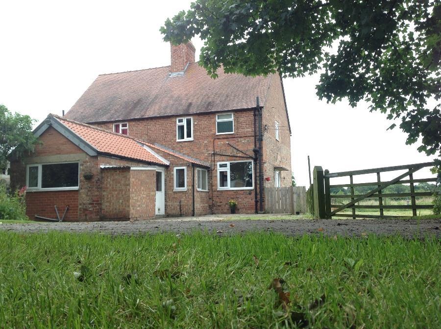 Kirkby Fleetham, Northallerton 3 bed semidetached house £595 pcm (£