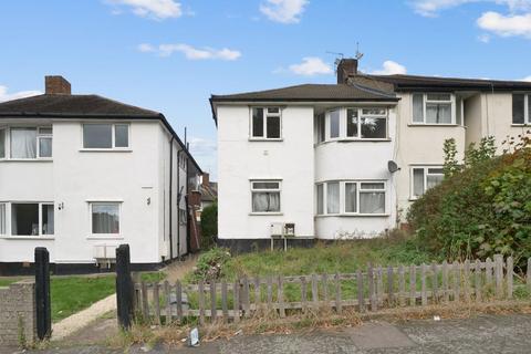 135 Moremead Road, London, SE6 3LU
