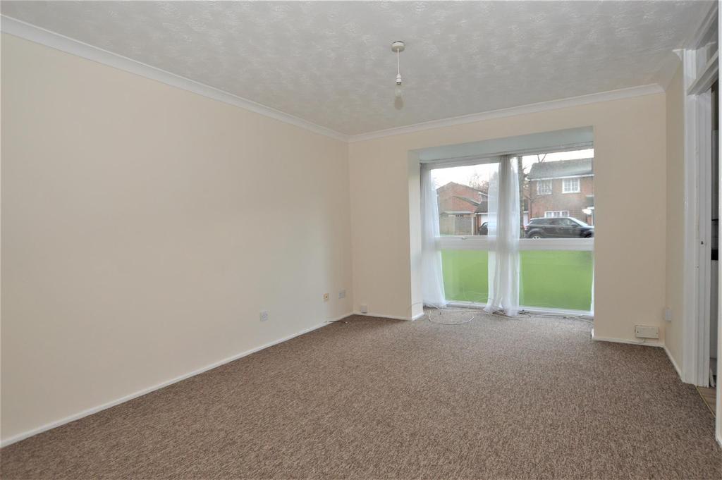 Wyedale, London Colney 2 bed flat £975 pcm (£225 pw)