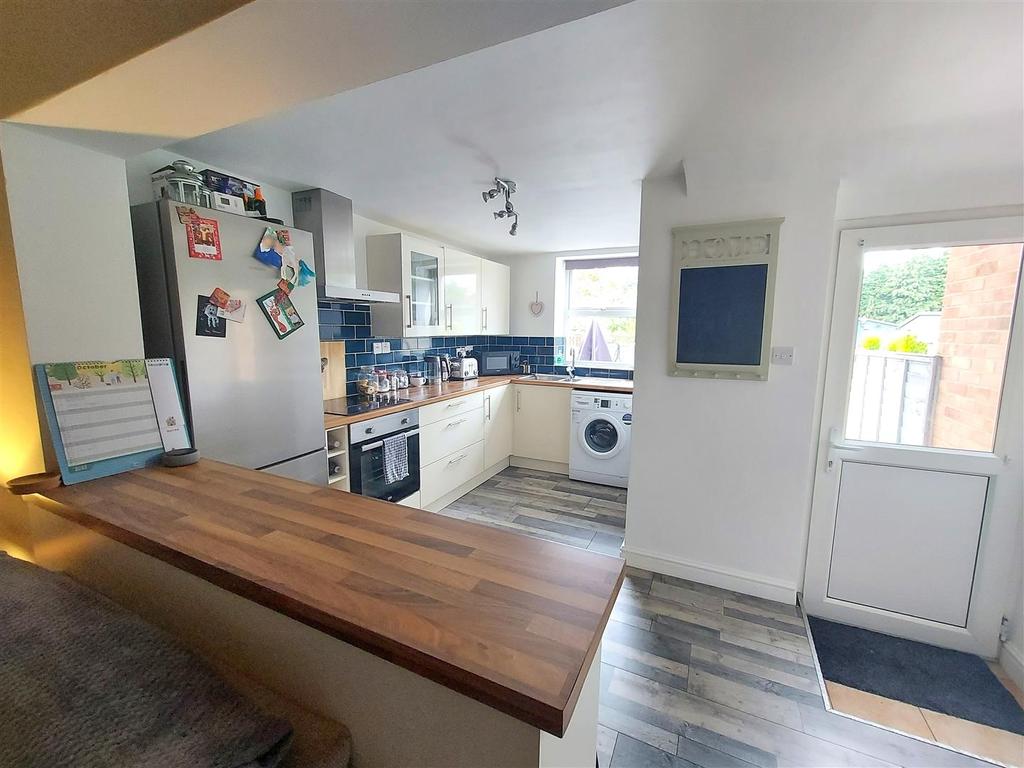 Warwick Street, StourportOnSevern 2 bed townhouse £195,000