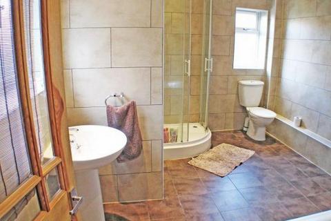 25a Bulstrode Road, Hounslow, TW3 3AW