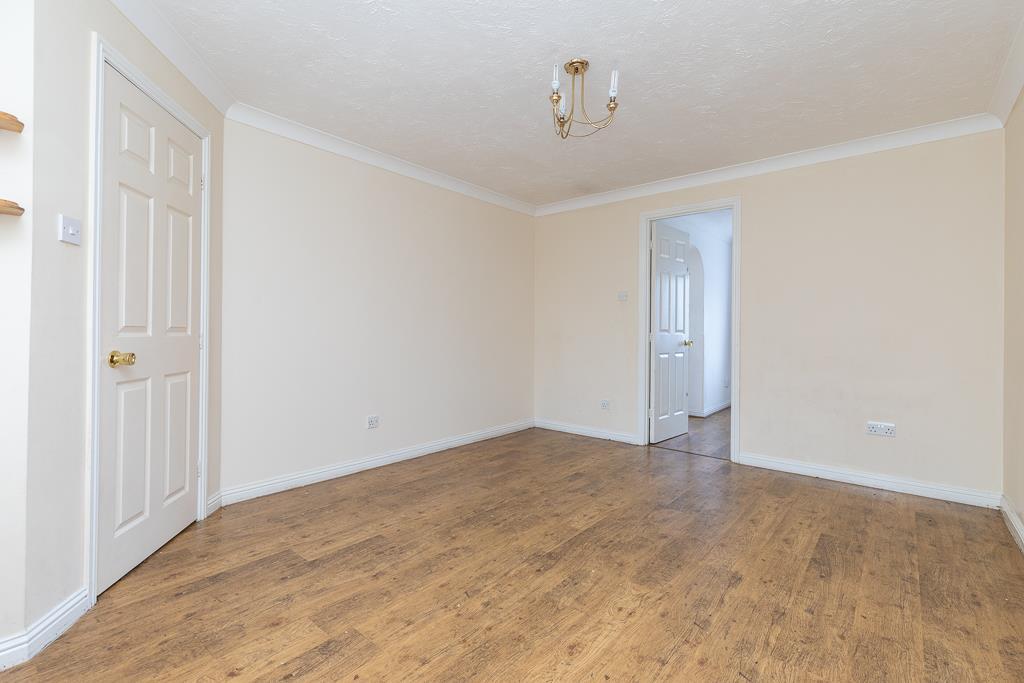 Sorrel Way, Scunthorpe 3 bed semidetached house £650 pcm (£150 pw)