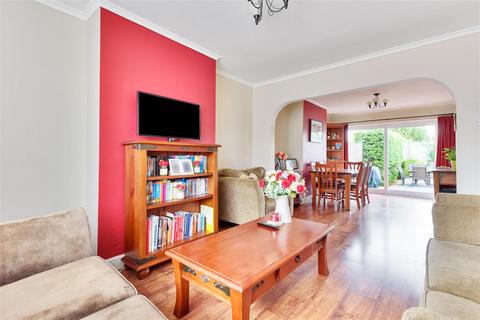 6 Fairfield Way, Epsom, KT19 0EF