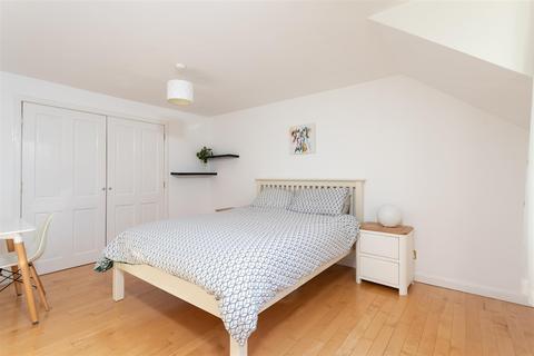 2 The Walled Garden Myreriggs Road, Coupar Angus, Blairgowrie, PH13 9HS