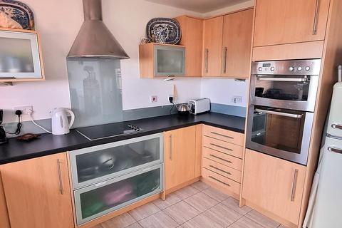 2 bedroom apartment for sale - Fishermans Way, Marina, Marina, Swansea
