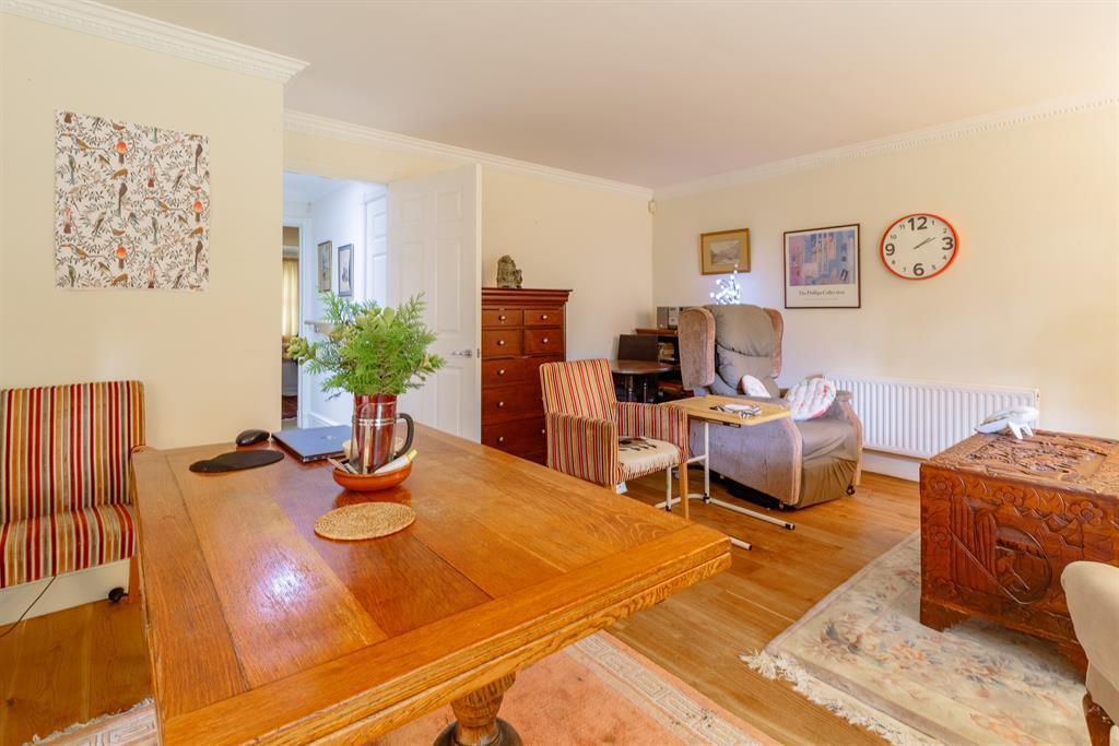 Kingly House, Hyde Place, Oxford... 2 bed flat £690,000