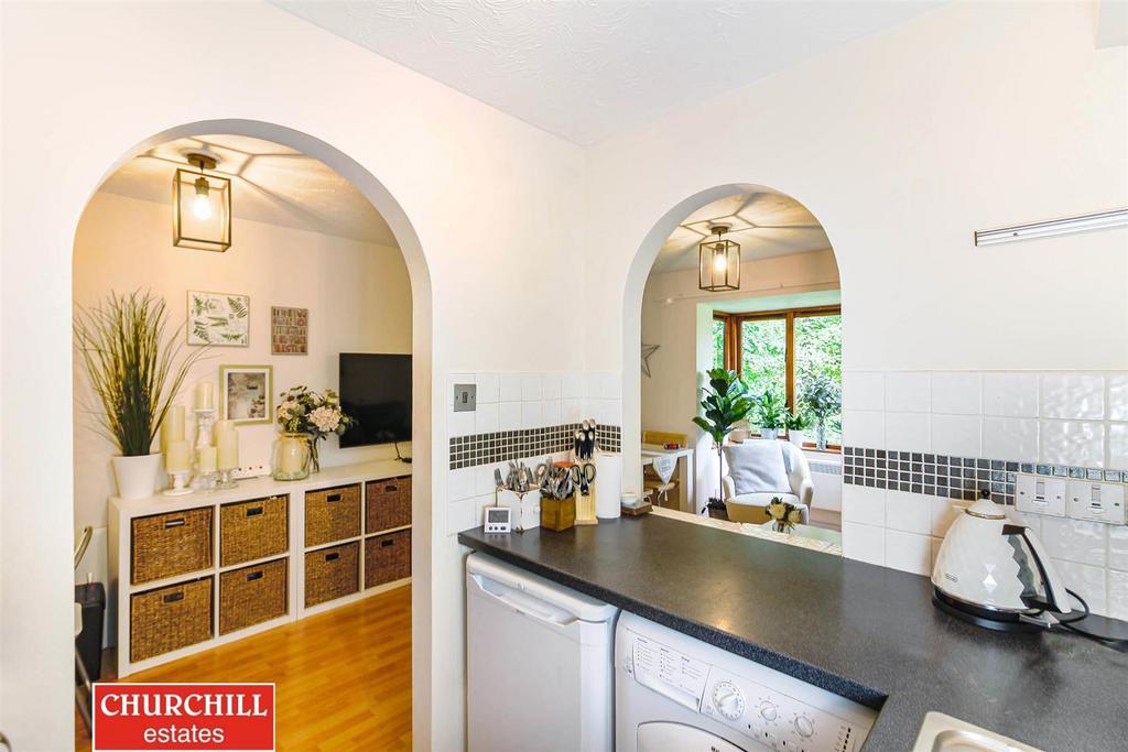 Kitchen3.jpg