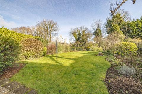 3 bedroom detached house for sale - Buccleuch Road, Datchet