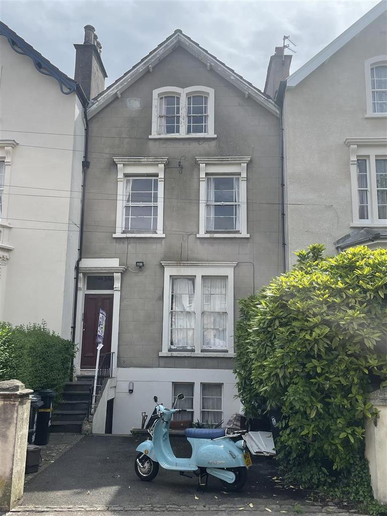 16 st matthews rd 1st floor-9.jpg