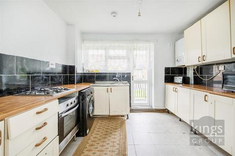 3 bedroom flat for sale, Devon Close, London