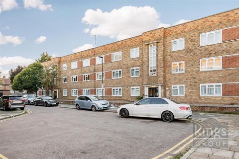 3 bedroom flat for sale, Devon Close, London