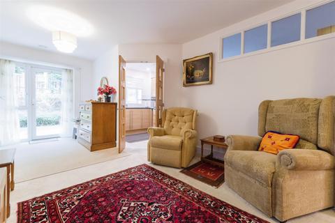 1 bedroom apartment for sale - Park House, Old Park Road, Hitchin