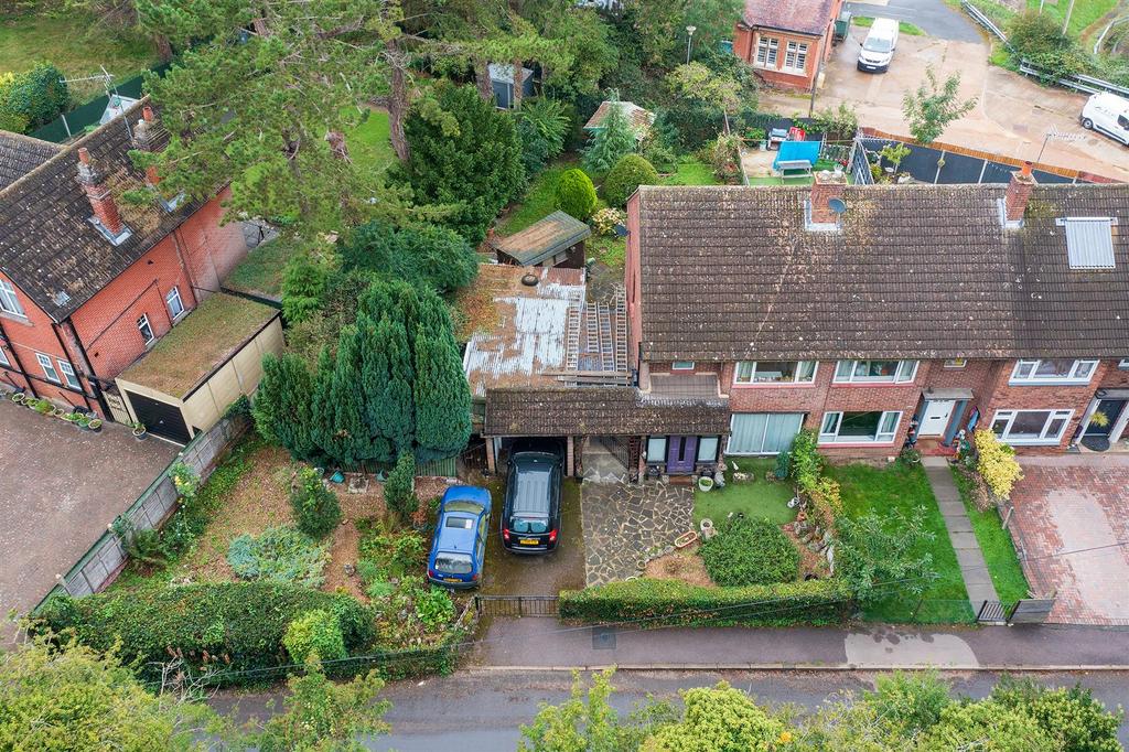 Piggottshill Lane, Harpenden 3 bed end of terrace house for sale £495,000