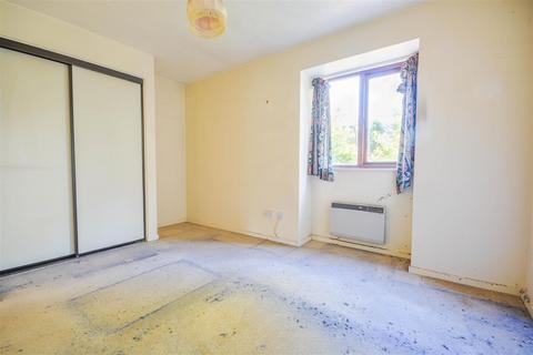 1 bedroom flat for sale, Woodhams Close, Battle