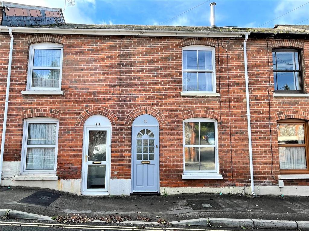 Marlborough Street, Andover 2 bed terraced house for sale £230,000