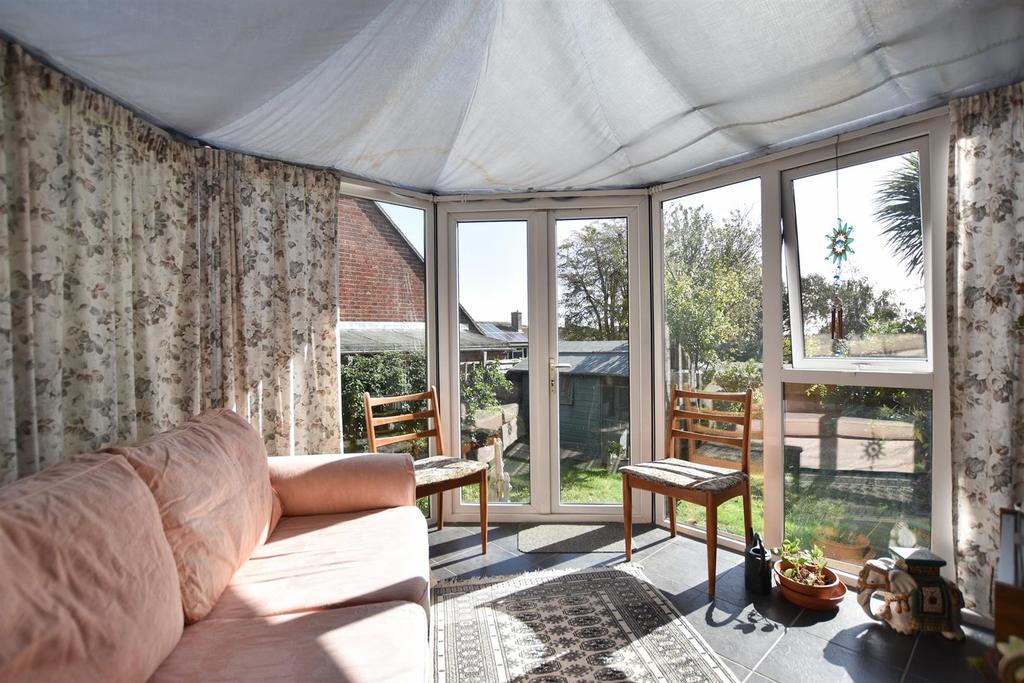 Alfred Road, Hastings 2 bed detached house £350,000