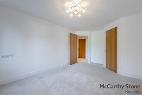 2 bedroom apartment for sale, Kings Place, Fleet Road, Fleet, Hampshire, GU51 3FS