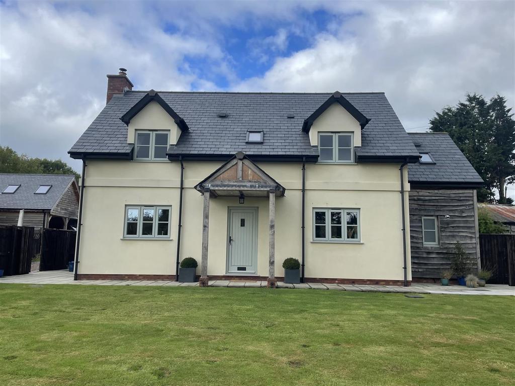Weston, Honiton 4 bed detached house £1,950 pcm (£450 pw)