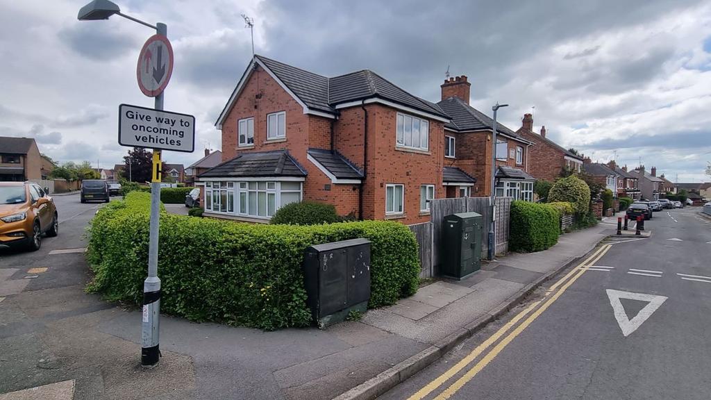 Coalpit Field Road, Bedworth 1 bed apartment £550 pcm (£127 pw)