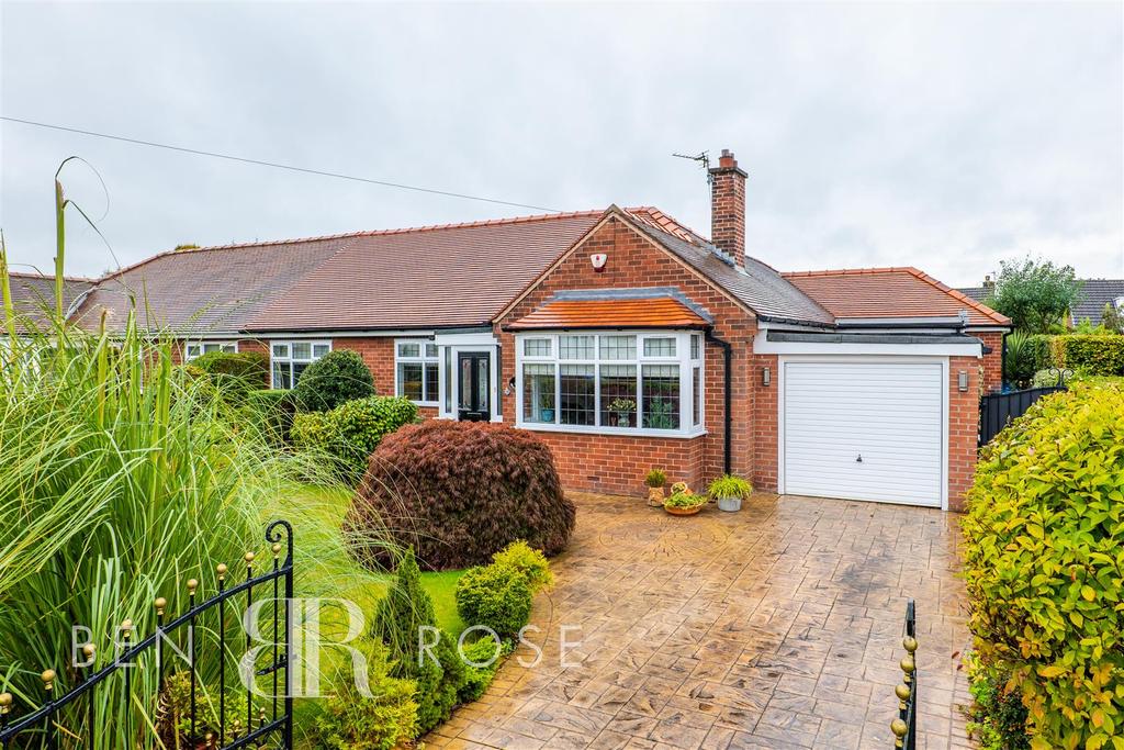 Beech Avenue, Leyland 4 bed bungalow for sale £400,000