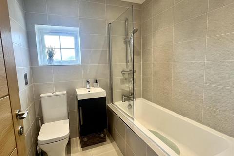 4 Cavendish Drive, Market Weighton, York, YO43 3GY