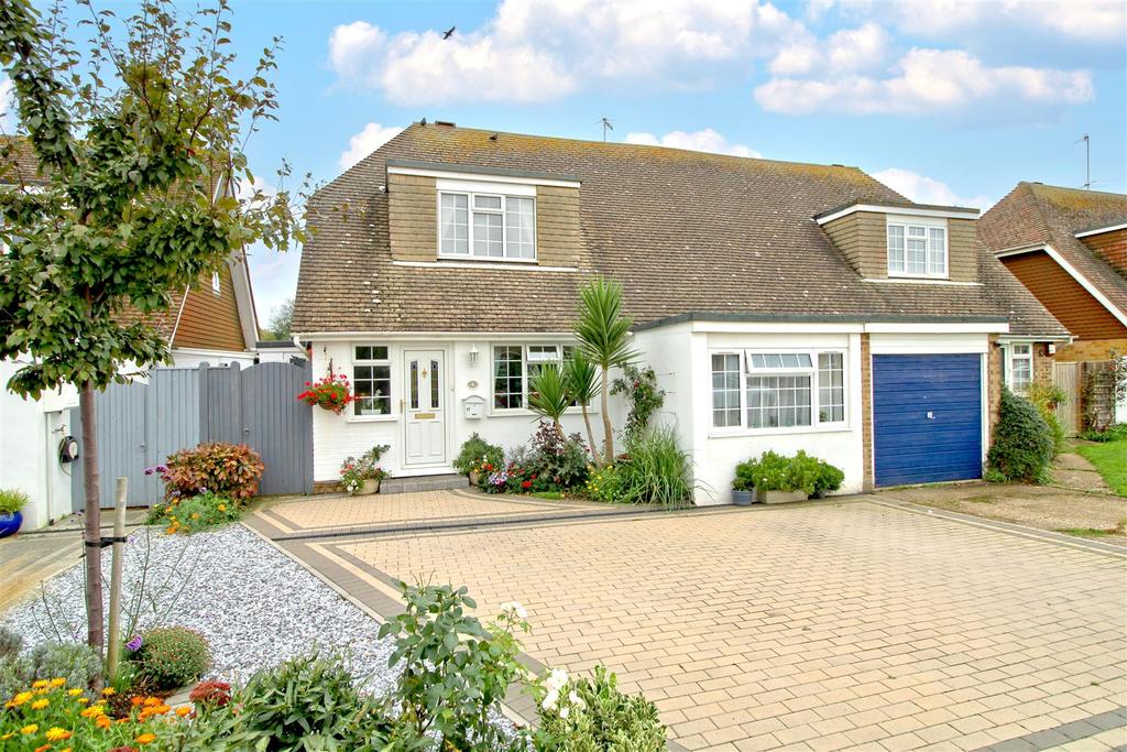 Farm Close, Seaford 4 bed semidetached house £460,000