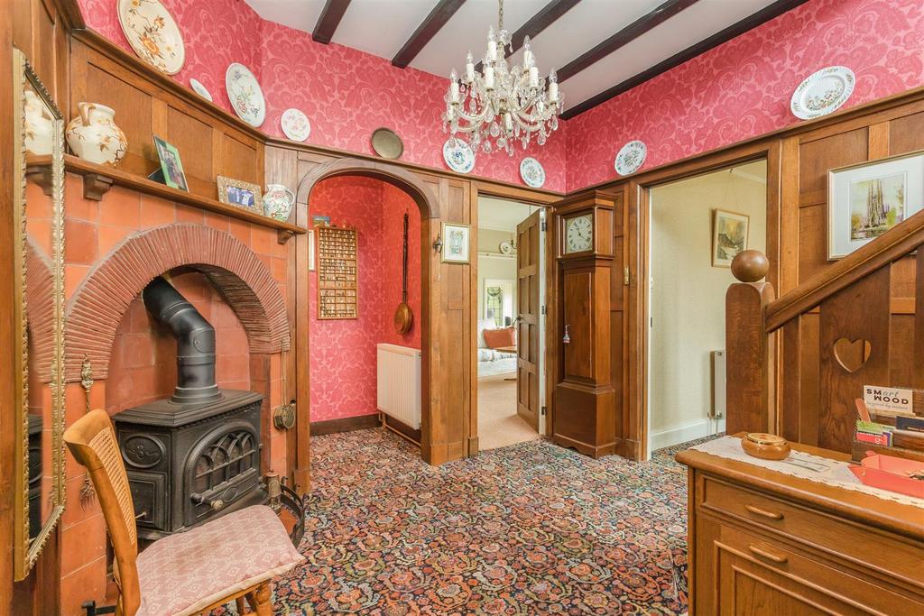 Southdown Road, Seaford 6 bed detached house £1,000,000