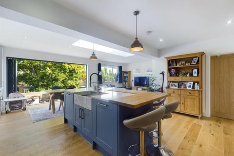 44 Warren Avenue, South Croydon, CR2 8HU