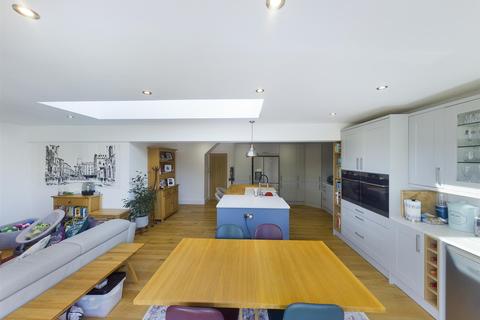 44 Warren Avenue, South Croydon, CR2 8HU