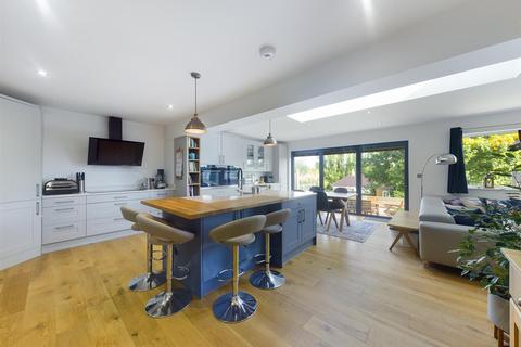 44 Warren Avenue, South Croydon, CR2 8HU