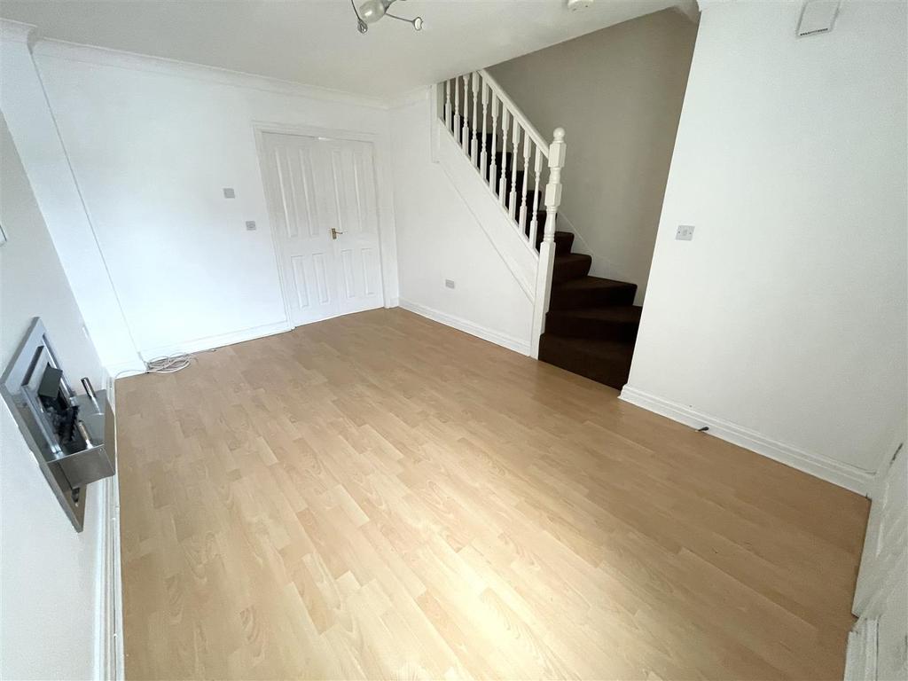 Woodhurst Crescent, Liverpool 2 bed townhouse £110,000