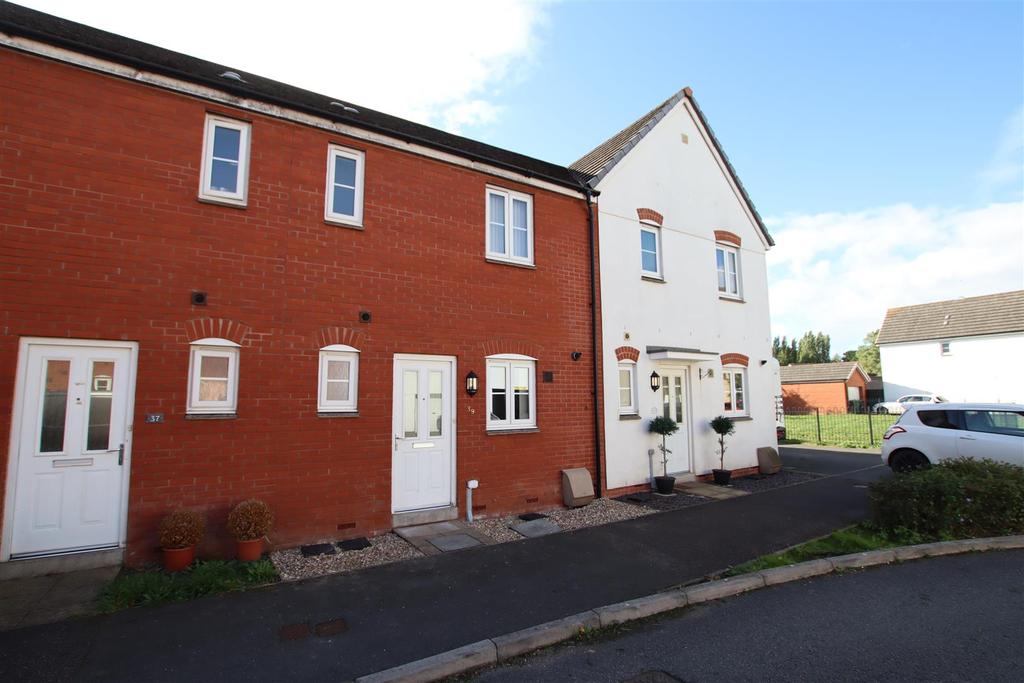 Chaucer Grove, Exeter 2 bed terraced house £1,100 pcm (£254 pw)