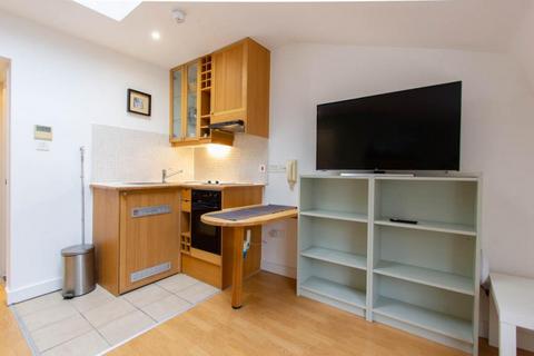 undefined, Gloucester Street, Pimlico, London, SW1V
