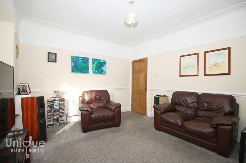 Grenfell Avenue, Blackpool, FY3 2 bed detached house for sale £115,000