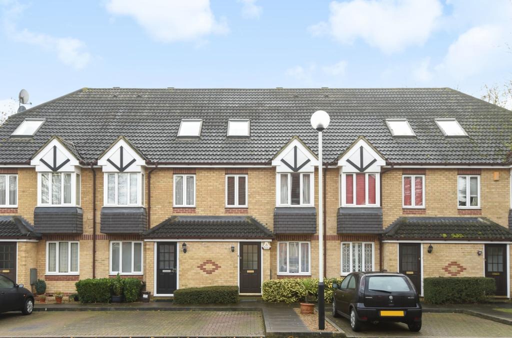 Dorset Mews Finchley Central N3 1 bed flat £1,400 pcm (£323 pw)