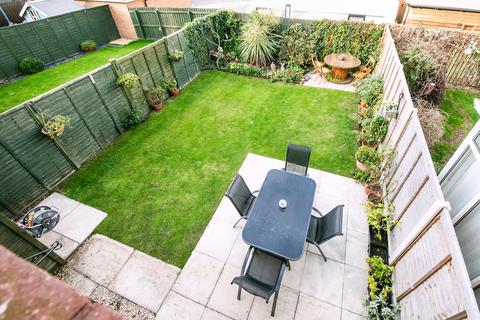 42 Broadmanor, Pocklington, York, YO42 2GB