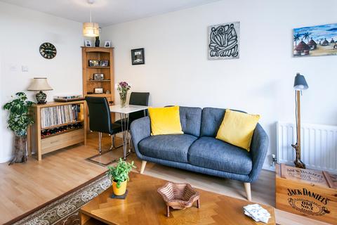 42 Broadmanor, Pocklington, York, YO42 2GB