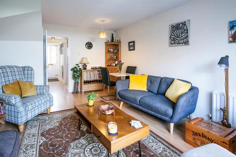42 Broadmanor, Pocklington, York, YO42 2GB