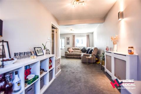 16 Allerton Close, Rochford, SS4 3AR