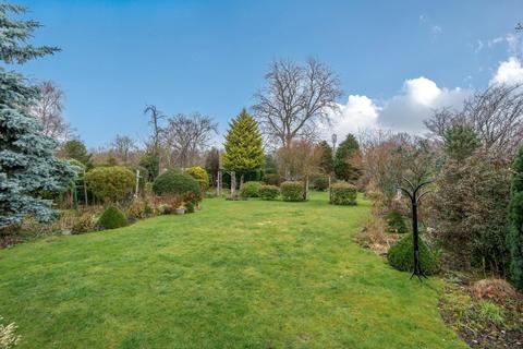 18 Beckenham Road, West Wickham, BR4 0QT