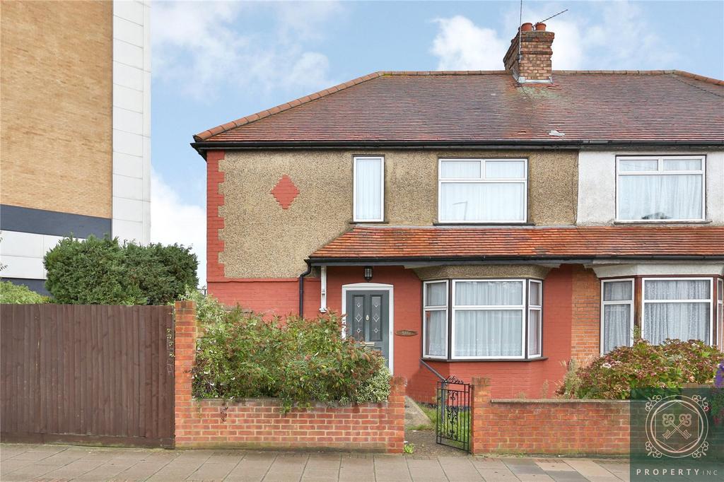 Brookhill Road, London, EN4 3 bed semidetached house £2,500 pcm (£