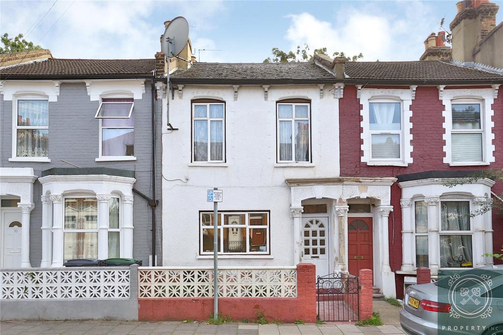 Black Boy Lane, London, N15 5 bed terraced house £3,500 pcm (£808 pw)