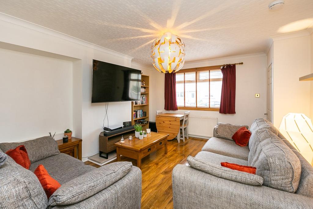 Laurel Bank, Dalkeith, Edinburgh, EH22 2 bed terraced house £145,000