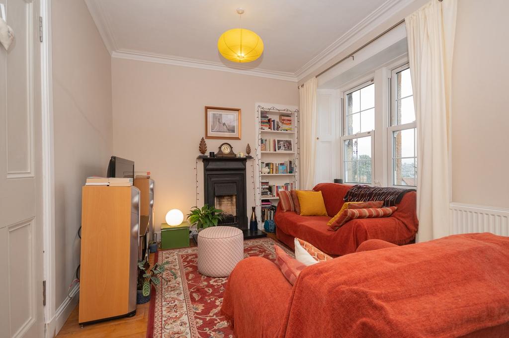 Ramoyle, Dunblane, FK15 2 bed flat £115,000
