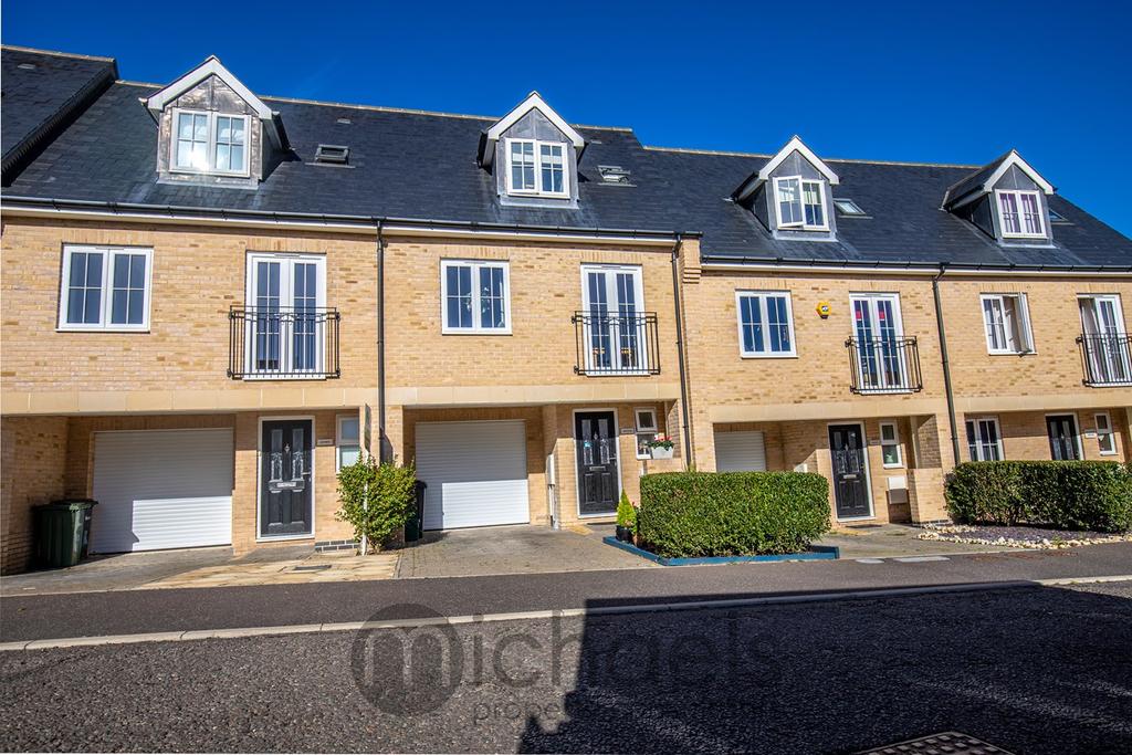Stanstead Road, Halstead, CO9 3 bed townhouse £350,000