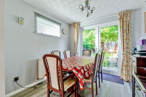 9 Grieg Close, Shefford, SG17 5SE